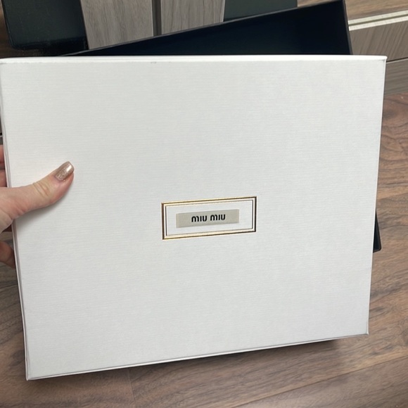 Authentic Miu Miu CONFIDENTIAL napa
Biker bag 70% off - Picture 13 of 15